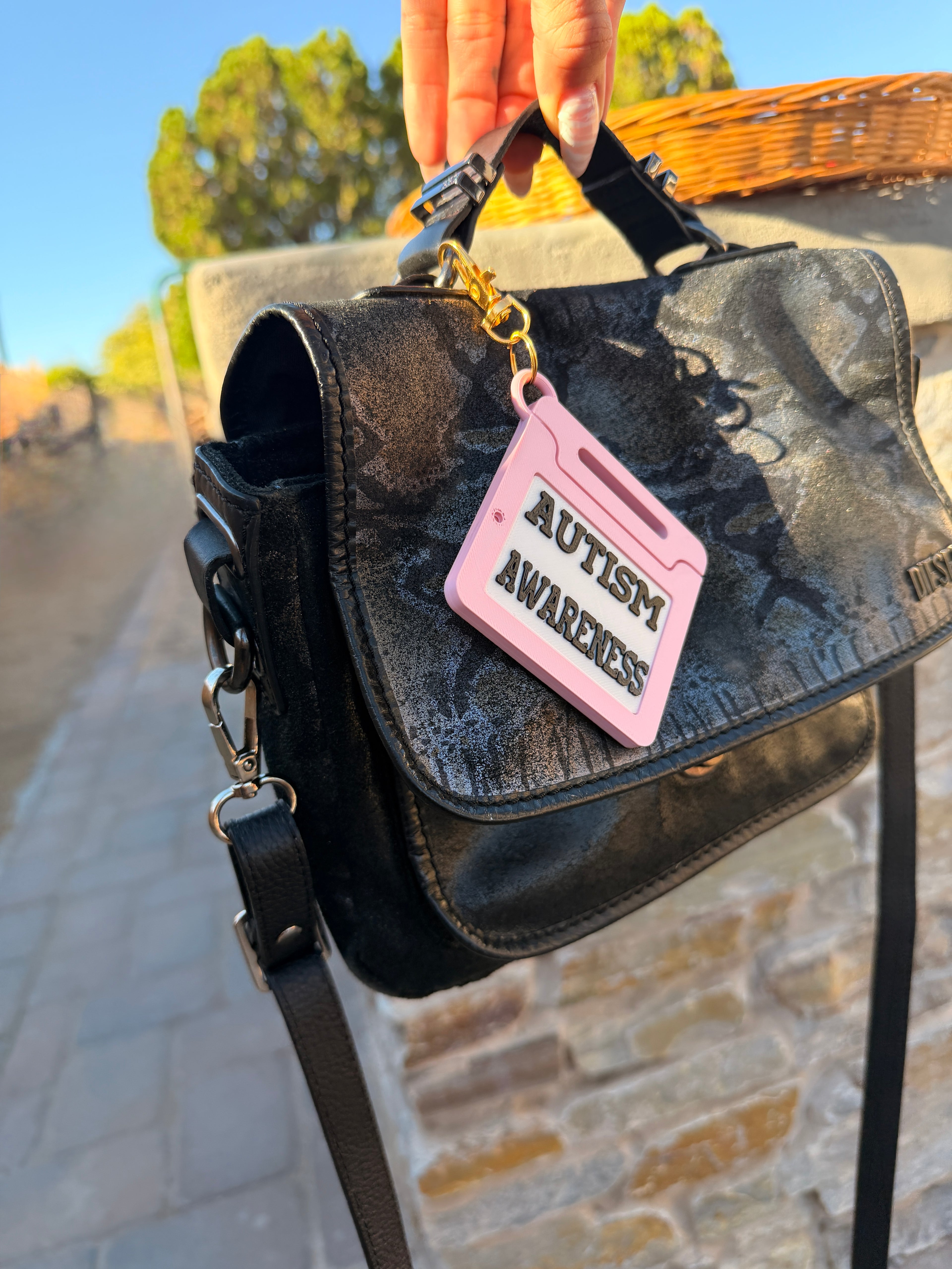 AAC device keychain💗
